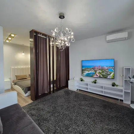 Arcadia Kamanina Terrace Apartment