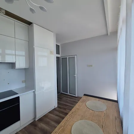 Arcadia Kamanina Terrace Apartment